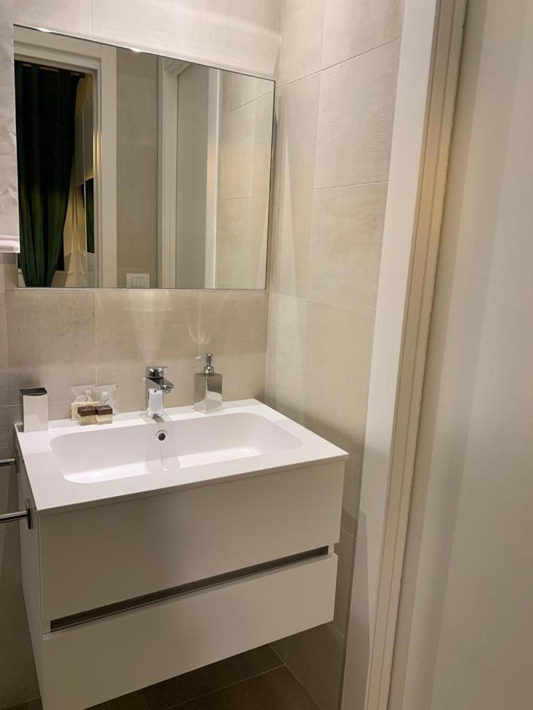 Gatto Bianco Apartment บารี ภายนอก รูปภาพ
