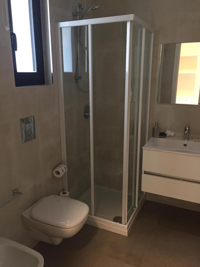 Gatto Bianco Apartment บารี ภายนอก รูปภาพ