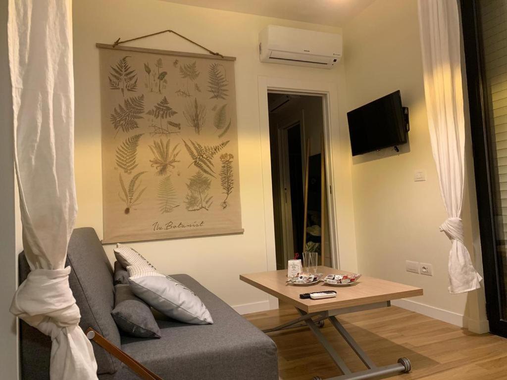 Gatto Bianco Apartment บารี ภายนอก รูปภาพ