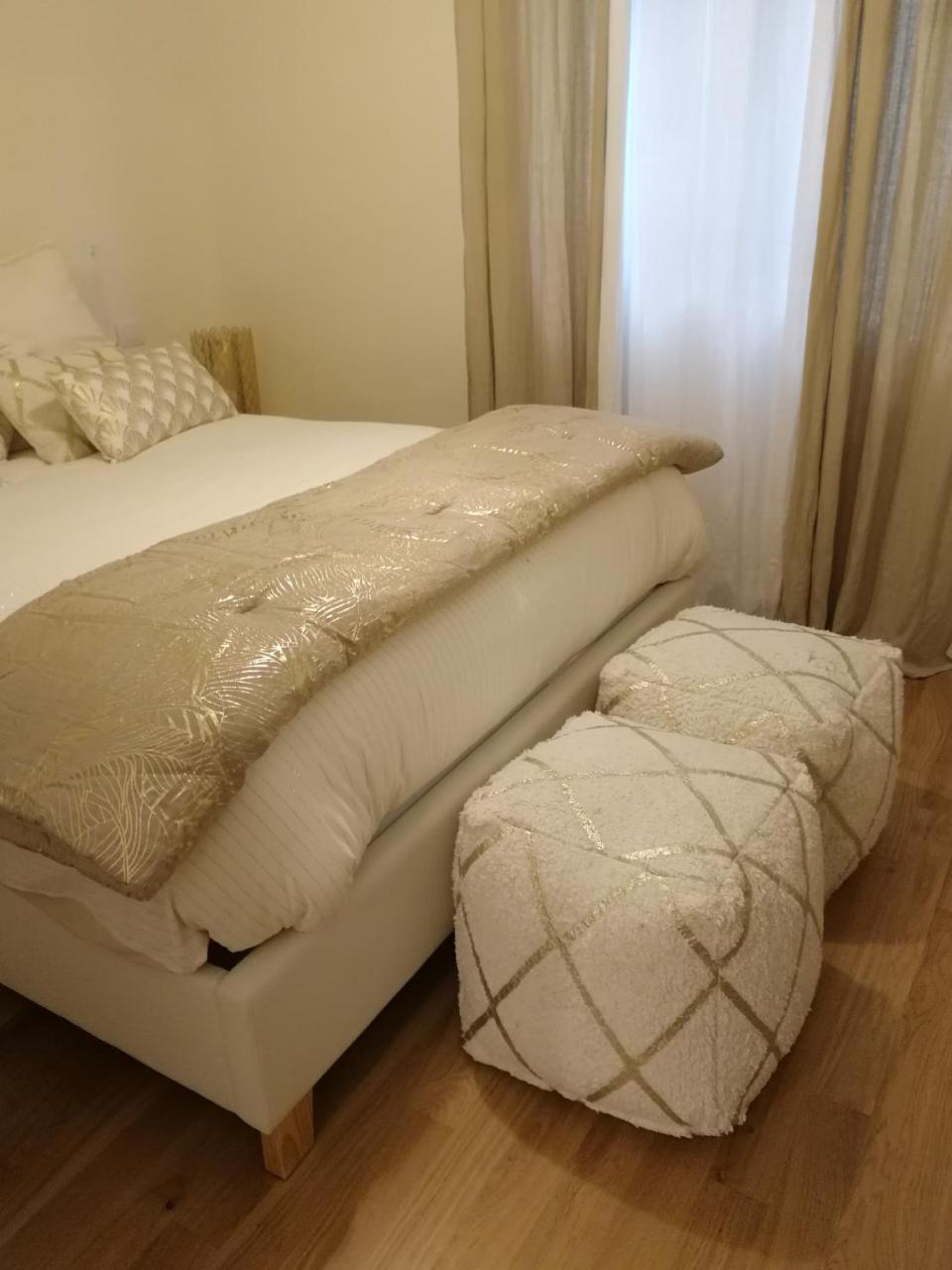 Gatto Bianco Apartment บารี ภายนอก รูปภาพ