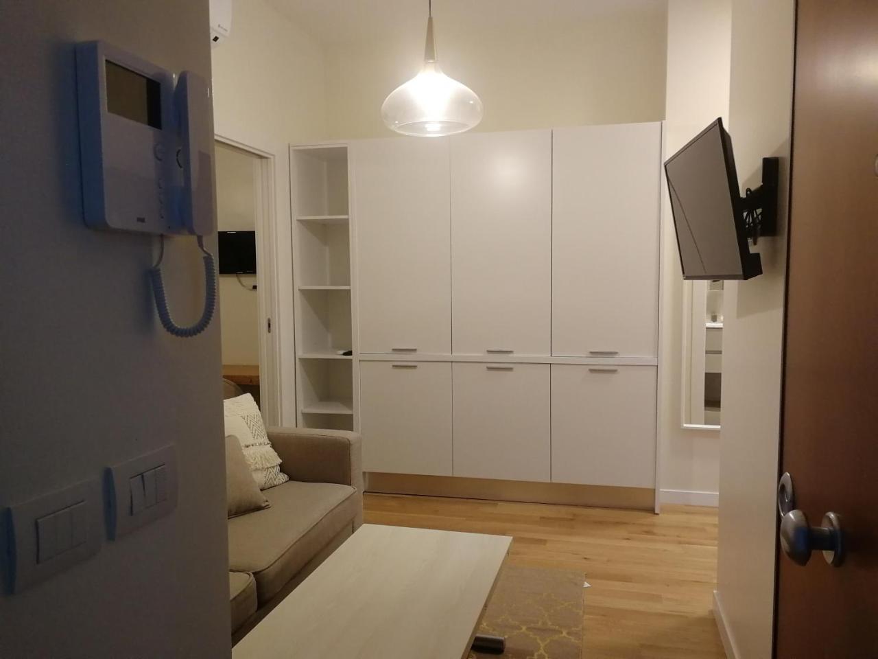 Gatto Bianco Apartment บารี ภายนอก รูปภาพ